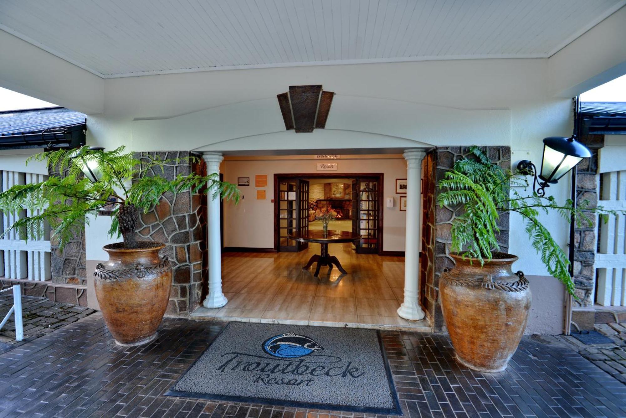 Troutbeck Resort Nyanga Экстерьер фото